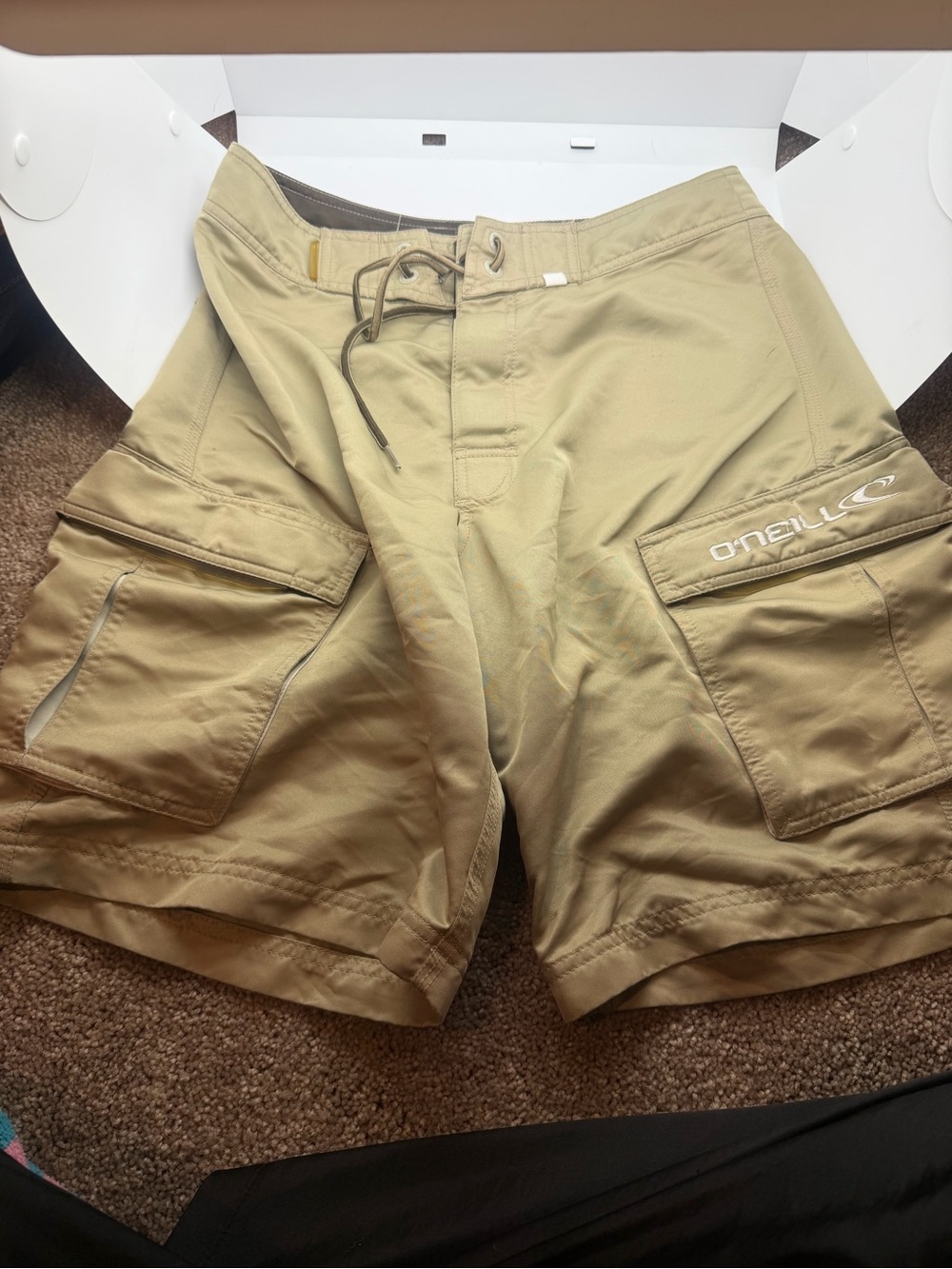 O'Neill Men's Tan Cargo Board Shorts with Side Pockets